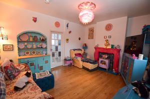 Lounge- click for photo gallery